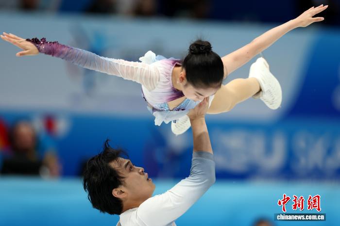 中国花滑在北京资格赛锁定双人滑奥运名额并为