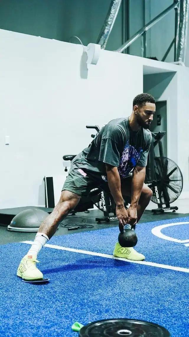 本-西蒙斯从NBA球星转战帆船队 未来或彻底告别赛