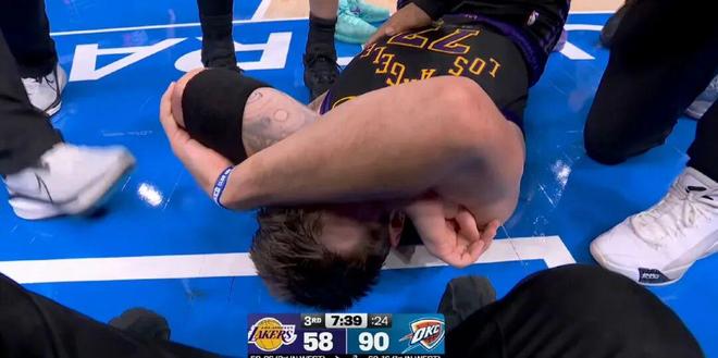 雷霆大胜湖人东契奇伤退引关注